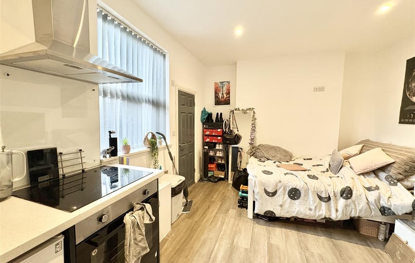 Derby Road, Lenton, Nottingham - Image 1